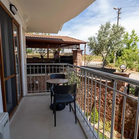 Rumet Cunda Hotel