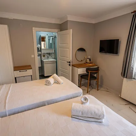 Rumet Cunda Hotel Ayvalı